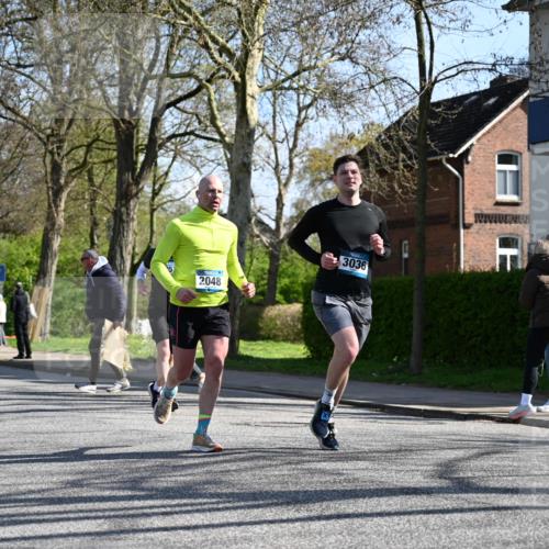 12.04.2026 - 45. Internationalen Wilhelmsburger Insellauf J. Mangold http://msf.ph/oto/9462500 12.04.2026 10:49:33 Ziel 3363, 2661, 4715, 2392, 3036, 2048, 3357, 2655, 5441, 3546, 2618, 2618, 2176, 2054, 3329, 3459, 4855, 4929, 4634, 3186, 3326, 3556 meine-sportfotos.de
