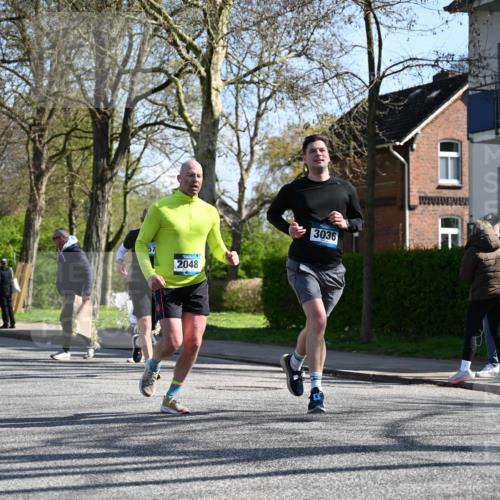 12.04.2026 - 45. Internationalen Wilhelmsburger Insellauf J. Mangold http://msf.ph/oto/9462501 12.04.2026 10:49:33 Ziel 3363, 2661, 4715, 2392, 3036, 2048, 3357, 2655, 5441, 3546, 2618, 2618, 2176, 2054, 3329, 3459, 4855, 4929, 4634, 3186, 3326, 3556 meine-sportfotos.de