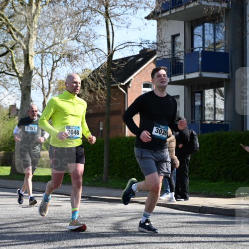 12.04.2026 - 45. Internationalen Wilhelmsburger Insellauf J. Mangold http://msf.ph/oto/9462511 12.04.2026 10:49:34 Ziel 2661, 4715, 2392, 3036, 2048, 3357, 2655, 5441, 3546, 2618, 2176, 2054, 3329, 3459, 4855, 4855, 4929, 4634, 3186, 3326, 3556, 3228 meine-sportfotos.de