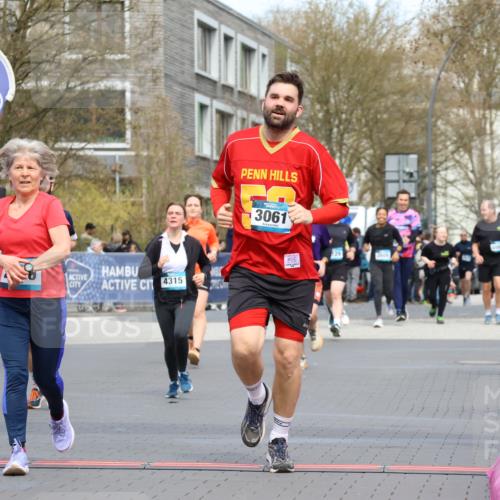 12.04.2026 - 45. Internationalen Wilhelmsburger Insellauf Strokosch-Dieckow http://msf.ph/oto/9462548 12.04.2026 13:17:36 Ziel 2670, 3061, 3281, 4315 meine-sportfotos.de