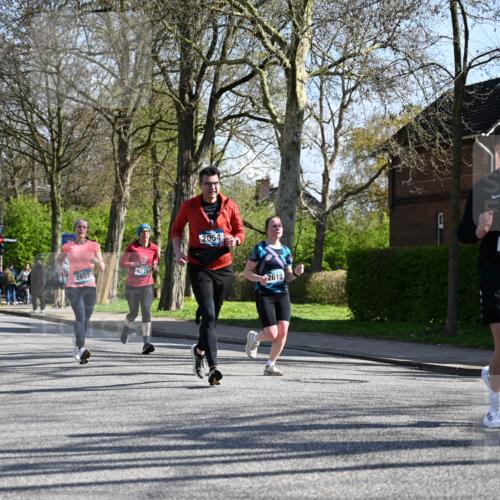 12.04.2026 - 45. Internationalen Wilhelmsburger Insellauf J. Mangold http://msf.ph/oto/9462555 12.04.2026 10:49:41 Ziel 3036, 2048, 3357, 2655, 5441, 3546, 2618, 2176, 2054, 3329, 3459, 4855, 4929, 4634, 3186, 3326, 3556, 3228, 5041, 5033, 4435, 2720, 3234, 3855 meine-sportfotos.de