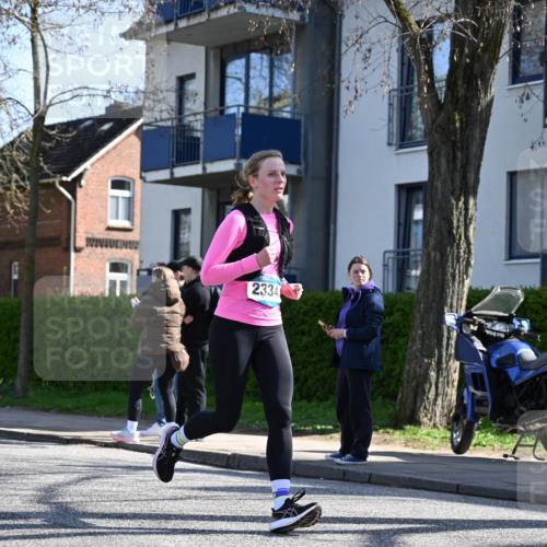 12.04.2026 - 45. Internationalen Wilhelmsburger Insellauf J. Mangold http://msf.ph/oto/9462633 12.04.2026 10:49:55 Ziel 2618, 2176, 2054, 3329, 3459, 4855, 4929, 4634, 4634, 3186, 3326, 3556, 3228, 5041, 5033, 4435, 2720, 3234, 3855, 2154, 3608 meine-sportfotos.de