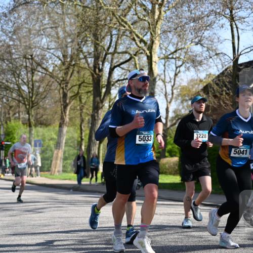 12.04.2026 - 45. Internationalen Wilhelmsburger Insellauf J. Mangold http://msf.ph/oto/9462707 12.04.2026 10:50:11 Ziel 4855, 4929, 4634, 3186, 3326, 3556, 3228, 5041, 5033, 4435, 2720, 3234, 3855, 2154, 3608, 4903, 2496, 2198, 2197 meine-sportfotos.de