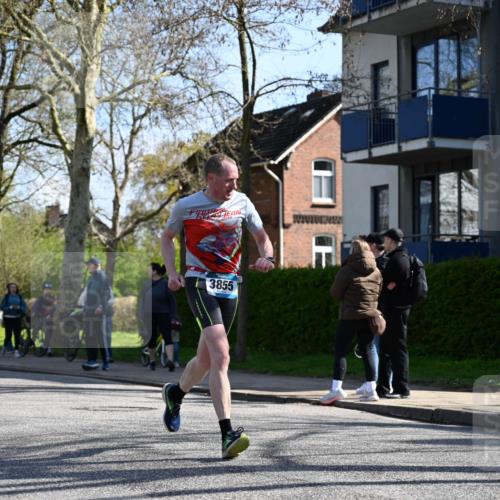 12.04.2026 - 45. Internationalen Wilhelmsburger Insellauf J. Mangold http://msf.ph/oto/9462738 12.04.2026 10:50:15 Ziel 4634, 3186, 3326, 3556, 3228, 5041, 5033, 4435, 2720, 3234, 3855, 2154, 3608, 4903, 2496, 2198, 2197 meine-sportfotos.de