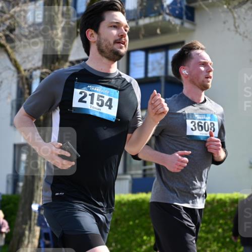 12.04.2026 - 45. Internationalen Wilhelmsburger Insellauf J. Mangold http://msf.ph/oto/9462791 12.04.2026 10:50:26 Ziel 4435, 2720, 3234, 3855, 2154, 3608, 4903, 2496, 2198, 2197, 3039, 3550, 4659, 2935, 5823 meine-sportfotos.de