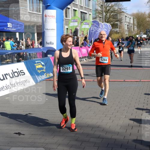 12.04.2026 - 45. Internationalen Wilhelmsburger Insellauf Strokosch-Dieckow http://msf.ph/oto/9462798 12.04.2026 10:53:02 Ziel 3291, 5284, 3577, 2625, 4008, 3237 meine-sportfotos.de