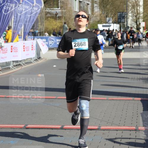 12.04.2026 - 45. Internationalen Wilhelmsburger Insellauf Strokosch-Dieckow http://msf.ph/oto/9462831 12.04.2026 11:11:49 Ziel 3658, 2868, 3758 meine-sportfotos.de