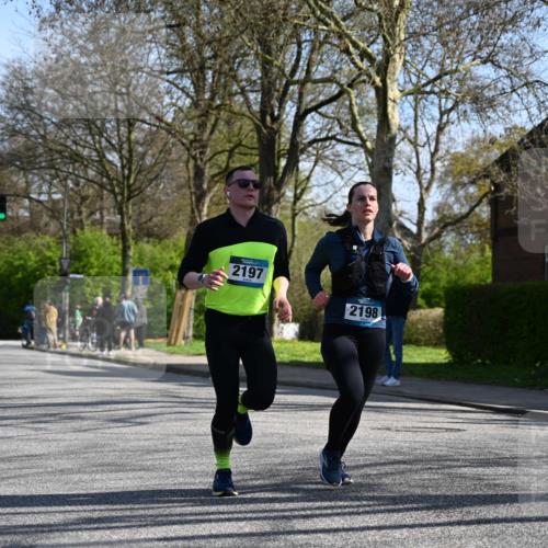 12.04.2026 - 45. Internationalen Wilhelmsburger Insellauf J. Mangold http://msf.ph/oto/9462834 12.04.2026 10:50:44 Ziel 4903, 2496, 2198, 2197, 3039, 3550, 4659, 2935, 5823, 2762, 5618, 4756, 2506, 3996, 5608, 2598, 3049, 4263 meine-sportfotos.de