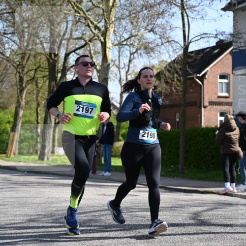 12.04.2026 - 45. Internationalen Wilhelmsburger Insellauf J. Mangold http://msf.ph/oto/9462841 12.04.2026 10:50:44 Ziel 4903, 2496, 2198, 2197, 3039, 3550, 4659, 2935, 5823, 2762, 5618, 4756, 2506, 3996, 5608, 2598, 3049, 4263 meine-sportfotos.de