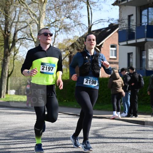 12.04.2026 - 45. Internationalen Wilhelmsburger Insellauf J. Mangold http://msf.ph/oto/9462844 12.04.2026 10:50:44 Ziel 4903, 2496, 2198, 2197, 3039, 3550, 4659, 2935, 5823, 2762, 5618, 4756, 2506, 3996, 5608, 2598, 3049, 4263 meine-sportfotos.de