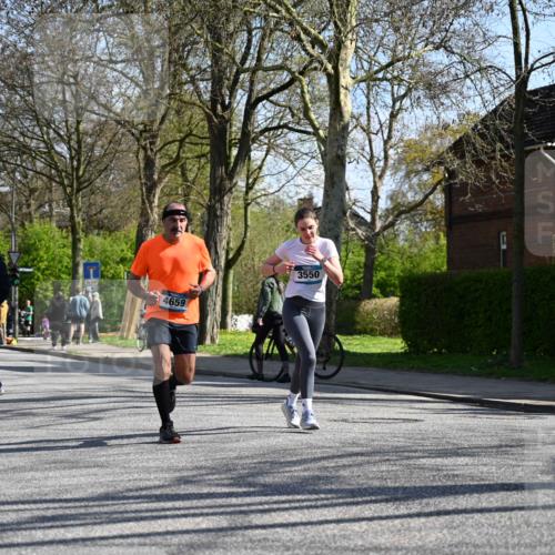 12.04.2026 - 45. Internationalen Wilhelmsburger Insellauf J. Mangold http://msf.ph/oto/9462883 12.04.2026 10:50:52 Ziel 2198, 2197, 3039, 3550, 4659, 2935, 5823, 2762, 5618, 4756, 2506, 3996, 5608, 2598, 3049, 4263, 5769, 3572 meine-sportfotos.de