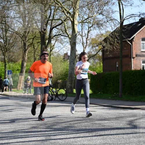 12.04.2026 - 45. Internationalen Wilhelmsburger Insellauf J. Mangold http://msf.ph/oto/9462888 12.04.2026 10:50:53 Ziel 2198, 2197, 3039, 3550, 4659, 2935, 5823, 2762, 5618, 4756, 2506, 3996, 5608, 2598, 3049, 3049, 4263, 5769, 3572, 4503 meine-sportfotos.de