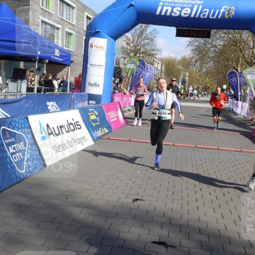 12.04.2026 - 45. Internationalen Wilhelmsburger Insellauf Strokosch-Dieckow http://msf.ph/oto/9462996 12.04.2026 11:12:05 Ziel 4430, 2644, 3112, 2725, 2770 meine-sportfotos.de