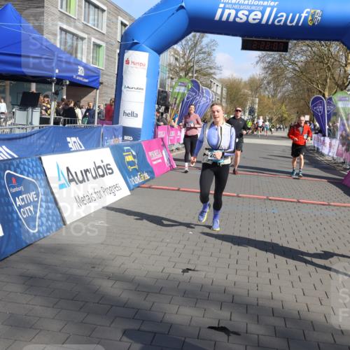 12.04.2026 - 45. Internationalen Wilhelmsburger Insellauf Strokosch-Dieckow http://msf.ph/oto/9463011 12.04.2026 11:12:05 Ziel 4430, 2644, 3112, 2725, 2770 meine-sportfotos.de