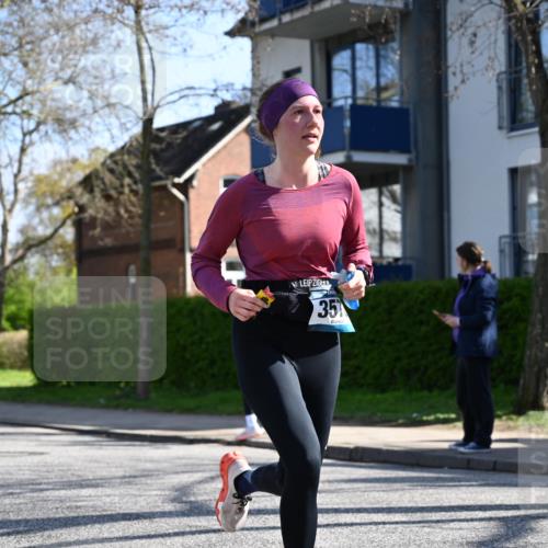 12.04.2026 - 45. Internationalen Wilhelmsburger Insellauf J. Mangold http://msf.ph/oto/9463038 12.04.2026 10:51:24 Ziel 4756, 2506, 3996, 5608, 2598, 3049, 4263, 5769, 3572, 4503, 3183, 3567, 2729, 5553, 2837, 4541, 2432, 4414, 5671, 4596, 4024, 5789 meine-sportfotos.de
