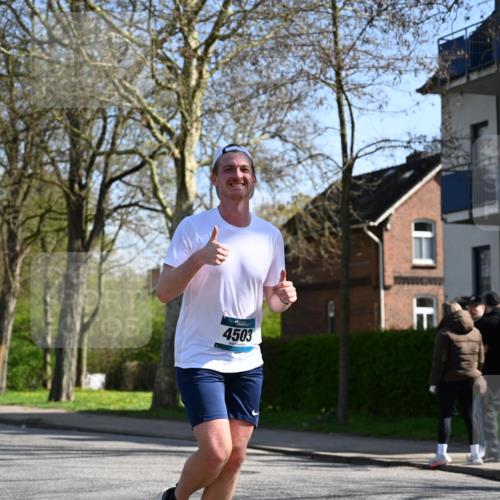 12.04.2026 - 45. Internationalen Wilhelmsburger Insellauf J. Mangold http://msf.ph/oto/9463052 12.04.2026 10:51:29 Ziel 3049, 4263, 5769, 3572, 4503, 3183, 3567, 2729, 5553, 2837, 4541, 2432, 4414, 4414, 5671, 4596, 4024, 5789, 3151, 3674, 3184 meine-sportfotos.de