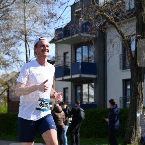12.04.2026 - 45. Internationalen Wilhelmsburger Insellauf J. Mangold http://msf.ph/oto/9463059 12.04.2026 10:51:30 Ziel 3049, 4263, 5769, 3572, 4503, 3183, 3183, 3567, 2729, 5553, 2837, 4541, 2432, 4414, 5671, 4596, 4024, 5789, 3151, 3674, 3184 meine-sportfotos.de