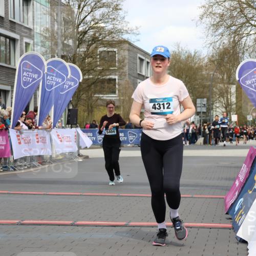 12.04.2026 - 45. Internationalen Wilhelmsburger Insellauf Strokosch-Dieckow http://msf.ph/oto/9463075 12.04.2026 13:17:02 Ziel 3656, 4312, 5404 meine-sportfotos.de