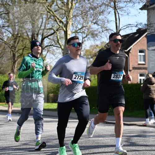 12.04.2026 - 45. Internationalen Wilhelmsburger Insellauf J. Mangold http://msf.ph/oto/9463115 12.04.2026 10:51:46 Ziel 3183, 3567, 2729, 5553, 2837, 4541, 2432, 4414, 5671, 4596, 4596, 4024, 5789, 3151, 3674, 3184, 3366, 3923, 3887, 3102, 3852, 2239, 2256, 2255, 5501, 5574, 4710 meine-sportfotos.de