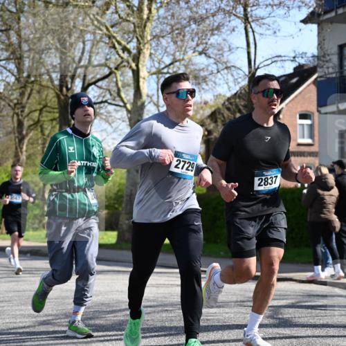 12.04.2026 - 45. Internationalen Wilhelmsburger Insellauf J. Mangold http://msf.ph/oto/9463117 12.04.2026 10:51:46 Ziel 3183, 3567, 2729, 5553, 2837, 4541, 2432, 4414, 5671, 4596, 4596, 4024, 5789, 3151, 3674, 3184, 3366, 3923, 3887, 3102, 3852, 2239, 2256, 2255, 5501, 5574, 4710 meine-sportfotos.de