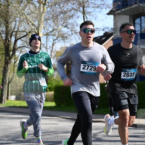 12.04.2026 - 45. Internationalen Wilhelmsburger Insellauf J. Mangold http://msf.ph/oto/9463123 12.04.2026 10:51:47 Ziel 3183, 3567, 2729, 5553, 2837, 4541, 2432, 4414, 5671, 4596, 4024, 4024, 5789, 3151, 3674, 3184, 3366, 3923, 3887, 3102, 3852, 2239, 2256, 2255, 5501, 5574, 4710 meine-sportfotos.de