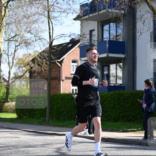 12.04.2026 - 45. Internationalen Wilhelmsburger Insellauf J. Mangold http://msf.ph/oto/9463139 12.04.2026 10:51:49 Ziel 3183, 3567, 2729, 5553, 2837, 4541, 2432, 4414, 5671, 4596, 4024, 5789, 3151, 3674, 3184, 3366, 3923, 3887, 3102, 3852, 2239, 2256, 2255, 5501, 5574, 4710 meine-sportfotos.de