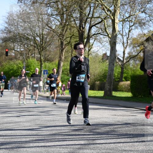 12.04.2026 - 45. Internationalen Wilhelmsburger Insellauf J. Mangold http://msf.ph/oto/9463235 12.04.2026 10:52:04 Ziel 4414, 5671, 4596, 4024, 5789, 3151, 3674, 3184, 3366, 3923, 3887, 3102, 3852, 2239, 3852, 2239, 2256, 2255, 5501, 5574, 4710, 4689, 4836, 3291, 5284, 3577, 2625, 4008, 3237, 5727 meine-sportfotos.de