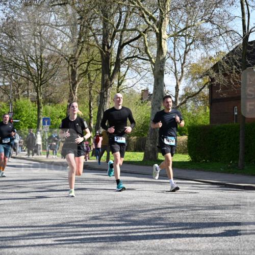 12.04.2026 - 45. Internationalen Wilhelmsburger Insellauf J. Mangold http://msf.ph/oto/9463262 12.04.2026 10:52:06 Ziel 4414, 5671, 4596, 4024, 5789, 3151, 3674, 3184, 3366, 3923, 3887, 3102, 3852, 2239, 2256, 2255, 5501, 5574, 5501, 5574, 4710, 4689, 4836, 3291, 3291, 5284, 3577, 2625, 4008, 3237, 5727 meine-sportfotos.de