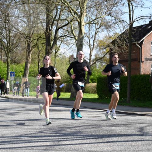 12.04.2026 - 45. Internationalen Wilhelmsburger Insellauf J. Mangold http://msf.ph/oto/9463272 12.04.2026 10:52:07 Ziel 5671, 4596, 4024, 5789, 3151, 3674, 3184, 3366, 3923, 3887, 3102, 3852, 2239, 2256, 2255, 5501, 5574, 4710, 4689, 4836, 3291, 5284, 3577, 2625, 4008, 3237, 5727 meine-sportfotos.de
