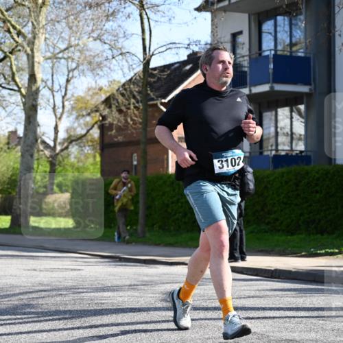 12.04.2026 - 45. Internationalen Wilhelmsburger Insellauf J. Mangold http://msf.ph/oto/9463287 12.04.2026 10:52:10 Ziel 4596, 4024, 5789, 3151, 3674, 3184, 3366, 3923, 3887, 3102, 3852, 2239, 2256, 2255, 5501, 5574, 4710, 4689, 4836, 3291, 5284, 3577, 2625, 4008, 3237, 5727 meine-sportfotos.de