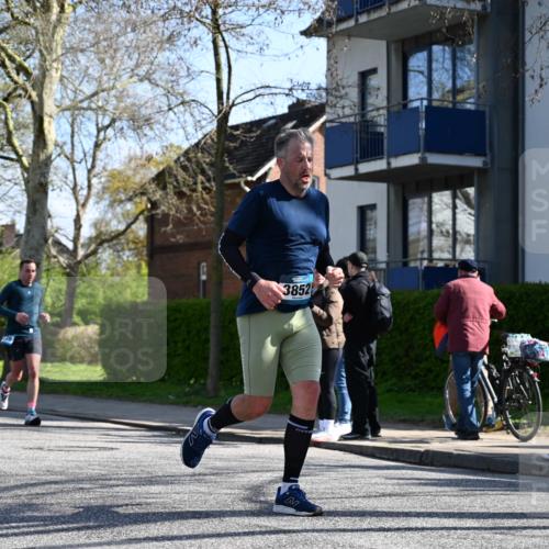 12.04.2026 - 45. Internationalen Wilhelmsburger Insellauf J. Mangold http://msf.ph/oto/9463289 12.04.2026 10:52:13 Ziel 5789, 3151, 3674, 3184, 3366, 3923, 3887, 3102, 3852, 2239, 2256, 2255, 5501, 5574, 4710, 4689, 4836, 3291, 5284, 3577, 2625, 4008, 4008, 3237, 5727, 2746, 2355 meine-sportfotos.de
