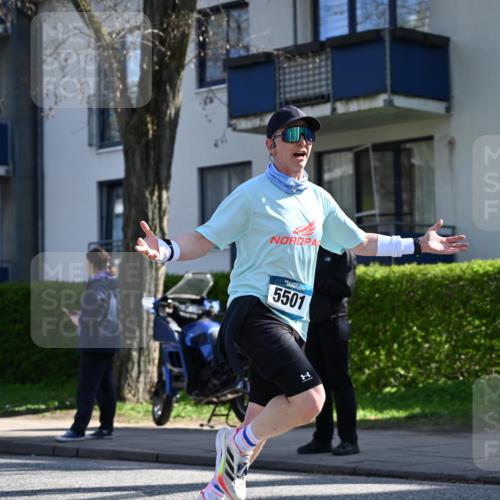12.04.2026 - 45. Internationalen Wilhelmsburger Insellauf J. Mangold http://msf.ph/oto/9463345 12.04.2026 10:52:25 Ziel 3852, 2239, 2256, 2255, 5501, 5574, 4710, 4689, 4836, 3291, 5284, 3577, 2625, 4008, 4008, 3237, 5727, 2746, 2355, 2746, 2355, 5491, 3576, 4457, 2978, 2004 meine-sportfotos.de