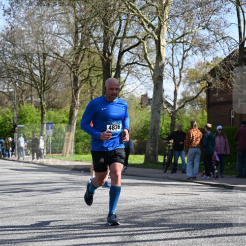 12.04.2026 - 45. Internationalen Wilhelmsburger Insellauf J. Mangold http://msf.ph/oto/9463351 12.04.2026 10:52:26 Ziel 3852, 2239, 2256, 2255, 5501, 5574, 4710, 4689, 4836, 3291, 5284, 3577, 2625, 4008, 3237, 3237, 5727, 2746, 2355, 5491, 3576, 4457, 2978, 2004 meine-sportfotos.de