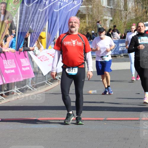 12.04.2026 - 45. Internationalen Wilhelmsburger Insellauf Strokosch-Dieckow http://msf.ph/oto/9463354 12.04.2026 11:12:34 Ziel 4971, 2489, 3844 meine-sportfotos.de