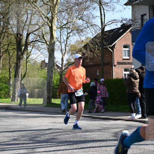12.04.2026 - 45. Internationalen Wilhelmsburger Insellauf J. Mangold http://msf.ph/oto/9463368 12.04.2026 10:52:27 Ziel 3852, 2239, 2256, 2255, 5501, 5574, 4710, 4689, 4836, 3291, 5284, 3577, 2625, 4008, 3237, 5727, 2746, 2355, 5491, 3576, 4457, 2978, 2004 meine-sportfotos.de