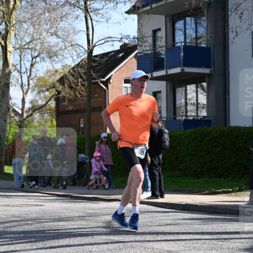 12.04.2026 - 45. Internationalen Wilhelmsburger Insellauf J. Mangold http://msf.ph/oto/9463383 12.04.2026 10:52:28 Ziel 3852, 2239, 2256, 2255, 5501, 5574, 4710, 4689, 4836, 3291, 5284, 3577, 2625, 4008, 3237, 5727, 5727, 2746, 2355, 5491, 3576, 4457, 2978, 2004 meine-sportfotos.de