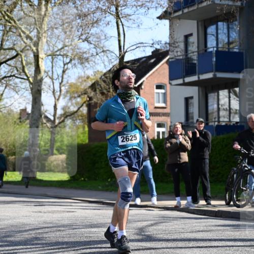 12.04.2026 - 45. Internationalen Wilhelmsburger Insellauf J. Mangold http://msf.ph/oto/9463399 12.04.2026 10:52:39 Ziel 4689, 4836, 3291, 5284, 3577, 2625, 4008, 3237, 5727, 2746, 2355, 5491, 3576, 4457, 2978, 2004, 2162, 4943, 4801, 4802, 5544 meine-sportfotos.de