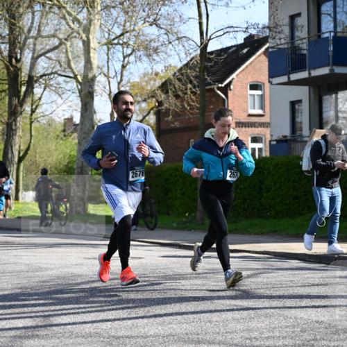 12.04.2026 - 45. Internationalen Wilhelmsburger Insellauf J. Mangold http://msf.ph/oto/9463454 12.04.2026 10:52:52 Ziel 5727, 2746, 2355, 5491, 3576, 4457, 2978, 2004, 2162, 4943, 4801, 4802, 5544, 4499, 4499, 4277, 2600, 5490, 5576, 5614, 4750, 2593 meine-sportfotos.de