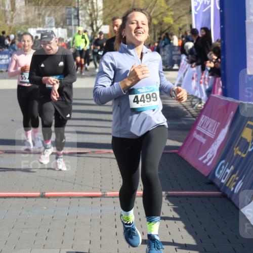 12.04.2026 - 45. Internationalen Wilhelmsburger Insellauf Strokosch-Dieckow http://msf.ph/oto/9463591 12.04.2026 10:53:44 Ziel 5544, 4499, 4277, 2600, 5490, 5576 meine-sportfotos.de
