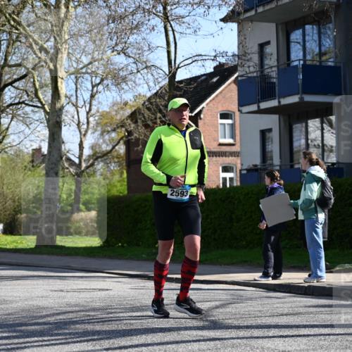 12.04.2026 - 45. Internationalen Wilhelmsburger Insellauf J. Mangold http://msf.ph/oto/9463613 12.04.2026 10:53:22 Ziel 4943, 4801, 4802, 5544, 4499, 4277, 2600, 5490, 5576, 5614, 4750, 2593, 2834, 2554, 5617, 5650, 4338, 5406, 2368, 5347, 3399, 2606 meine-sportfotos.de