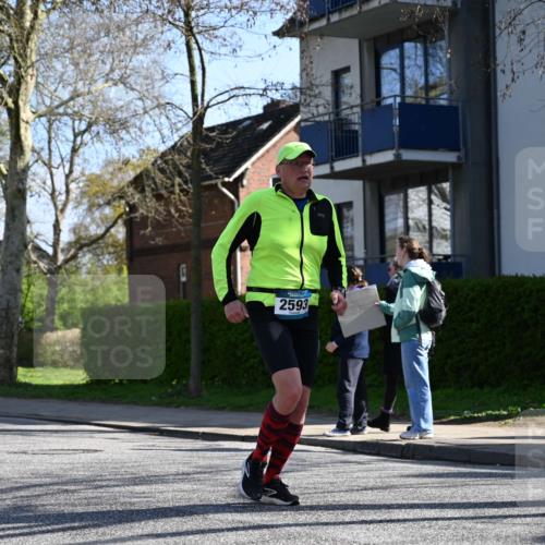 12.04.2026 - 45. Internationalen Wilhelmsburger Insellauf J. Mangold http://msf.ph/oto/9463620 12.04.2026 10:53:22 Ziel 4943, 4801, 4802, 5544, 4499, 4277, 2600, 5490, 5576, 5614, 4750, 2593, 2834, 2554, 5617, 5650, 4338, 5406, 2368, 5347, 3399, 2606 meine-sportfotos.de