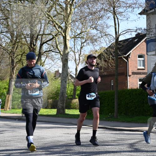 12.04.2026 - 45. Internationalen Wilhelmsburger Insellauf J. Mangold http://msf.ph/oto/9463636 12.04.2026 10:53:25 Ziel 5544, 4499, 4277, 2600, 5490, 5576, 5614, 4750, 2593, 2834, 2554, 5617, 5650, 4338, 5406, 2368, 5347, 3399, 2606 meine-sportfotos.de