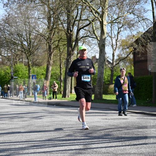 12.04.2026 - 45. Internationalen Wilhelmsburger Insellauf J. Mangold http://msf.ph/oto/9463710 12.04.2026 10:53:44 Ziel 2554, 5617, 5650, 4338, 5406, 2368, 5347, 3399, 2606, 3918, 5740, 2958, 2957, 2895, 3724, 3724, 2399, 3580, 3596, 4131 meine-sportfotos.de