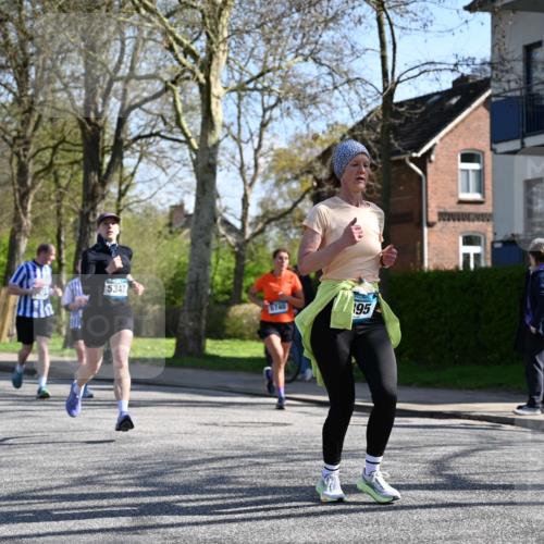 12.04.2026 - 45. Internationalen Wilhelmsburger Insellauf J. Mangold http://msf.ph/oto/9463754 12.04.2026 10:53:56 Ziel 4338, 5406, 2368, 5347, 3399, 2606, 3918, 5740, 2958, 2957, 2895, 3724, 3724, 2399, 3580, 3596, 4131, 2569, 4389, 4390, 2701 meine-sportfotos.de