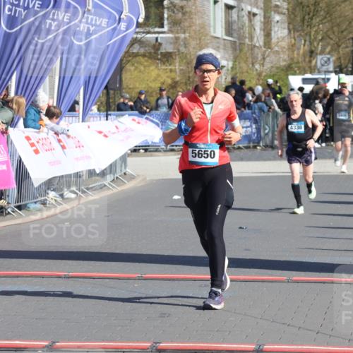 12.04.2026 - 45. Internationalen Wilhelmsburger Insellauf Strokosch-Dieckow http://msf.ph/oto/9463763 12.04.2026 10:54:06 Ziel 5650 meine-sportfotos.de