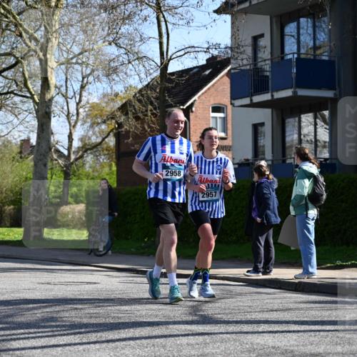 12.04.2026 - 45. Internationalen Wilhelmsburger Insellauf J. Mangold http://msf.ph/oto/9463785 12.04.2026 10:54:00 Ziel 5406, 2368, 5347, 3399, 2606, 3918, 5740, 2958, 2957, 2895, 3724, 2399, 3580, 3596, 4131, 2569, 4389, 4390, 2701 meine-sportfotos.de