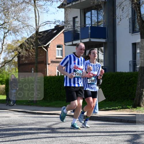 12.04.2026 - 45. Internationalen Wilhelmsburger Insellauf J. Mangold http://msf.ph/oto/9463795 12.04.2026 10:54:00 Ziel 5406, 2368, 5347, 3399, 2606, 3918, 5740, 2958, 2957, 2895, 3724, 2399, 3580, 3596, 4131, 2569, 4389, 4390, 2701 meine-sportfotos.de