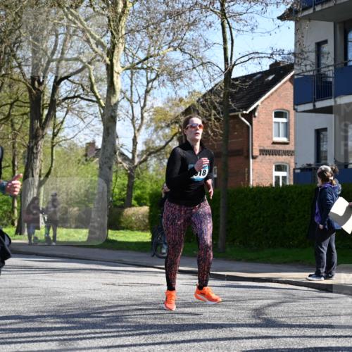 12.04.2026 - 45. Internationalen Wilhelmsburger Insellauf J. Mangold http://msf.ph/oto/9463802 12.04.2026 10:54:01 Ziel 2368, 5347, 3399, 2606, 3918, 5740, 2958, 2957, 2895, 3724, 2399, 3580, 3596, 4131, 2569, 4389, 4390, 2701 meine-sportfotos.de