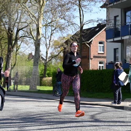 12.04.2026 - 45. Internationalen Wilhelmsburger Insellauf J. Mangold http://msf.ph/oto/9463803 12.04.2026 10:54:01 Ziel 2368, 5347, 3399, 2606, 3918, 5740, 2958, 2957, 2895, 3724, 2399, 3580, 3596, 4131, 2569, 4389, 4390, 2701 meine-sportfotos.de