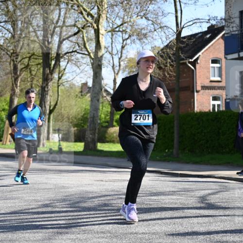 12.04.2026 - 45. Internationalen Wilhelmsburger Insellauf J. Mangold http://msf.ph/oto/9463897 12.04.2026 10:54:25 Ziel 3580, 3596, 4131, 2569, 4389, 4390, 2701, 4687, 3818, 4711, 2088, 5660, 5317, 2821, 2855, 4585, 2324 meine-sportfotos.de